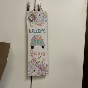 Floral Welcome Spring Wall Sign